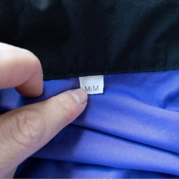 COPY - MEC Vintage 1990s Reflective Cycling Rain Jacket - Picture 4 of 15